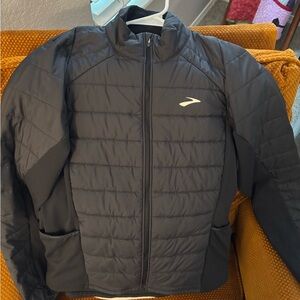 Brooks Shield Hybrid Jacket